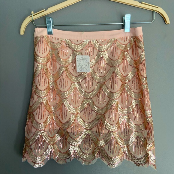 Free People Dresses & Skirts - FREE PEOPLE SEQUINED SKIRT